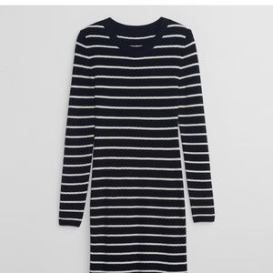 GAP long sleeve body dress- NWT- MED TALL